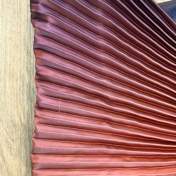 ALC Ariya Accordion Pleated Maxi Dress Ombré Dress - Size 2 (EUC) - Picture 12 of 12